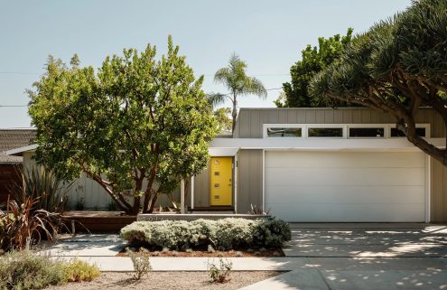 This modernist Long Beach home bears all the hallmarks of architect Paul Tay