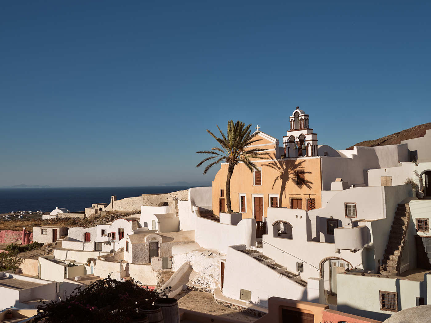 Can a Santorini resort feel like a village retreat?