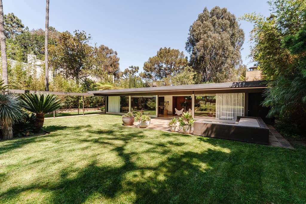 Tour the only Case Study House designed by Richard Neutra