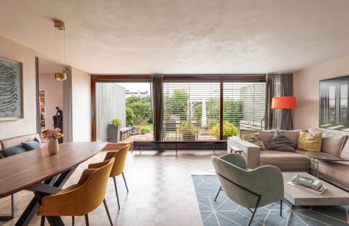 Turning 60 next year, this Frankfurt bungalow looks as good as new