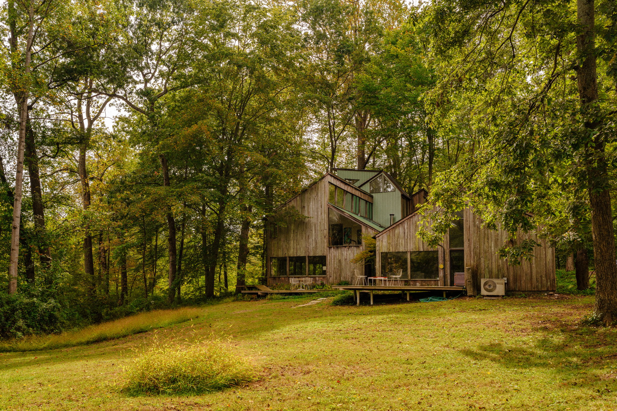 A 1970s landmark by Robert McElroy lists in Pennsylvania