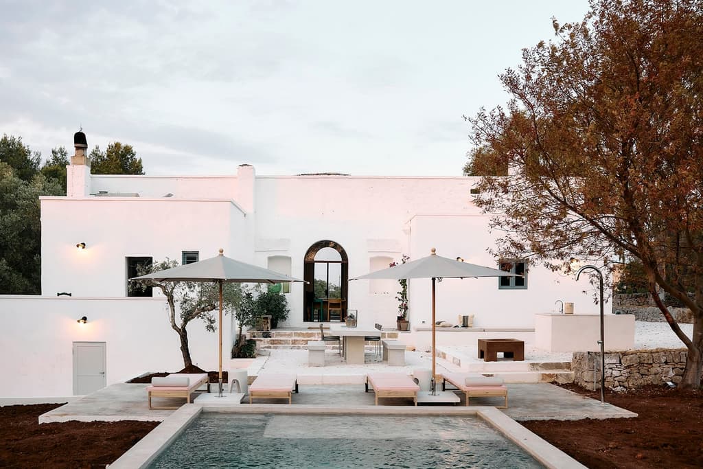 A restored Puglian villa by Studiotoff hits the market in Ostuni