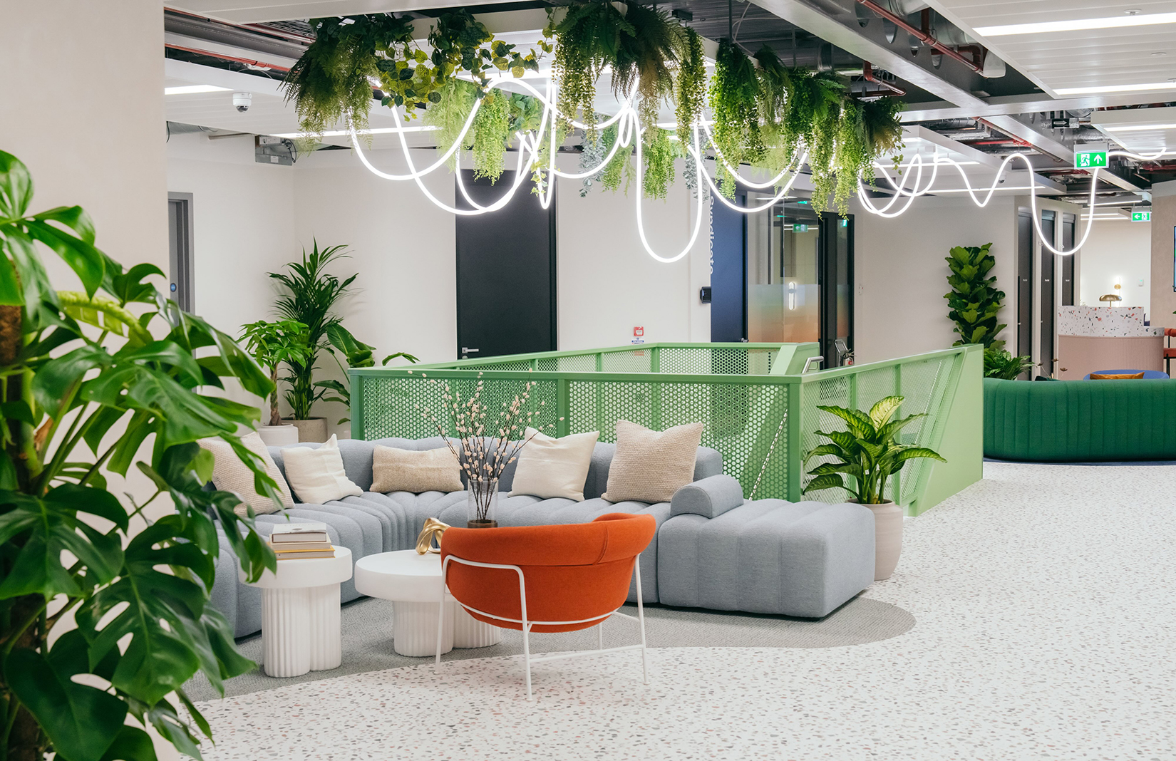 Rus jinsiy aloqa erini cuckolded Bizning uy vazifamiz