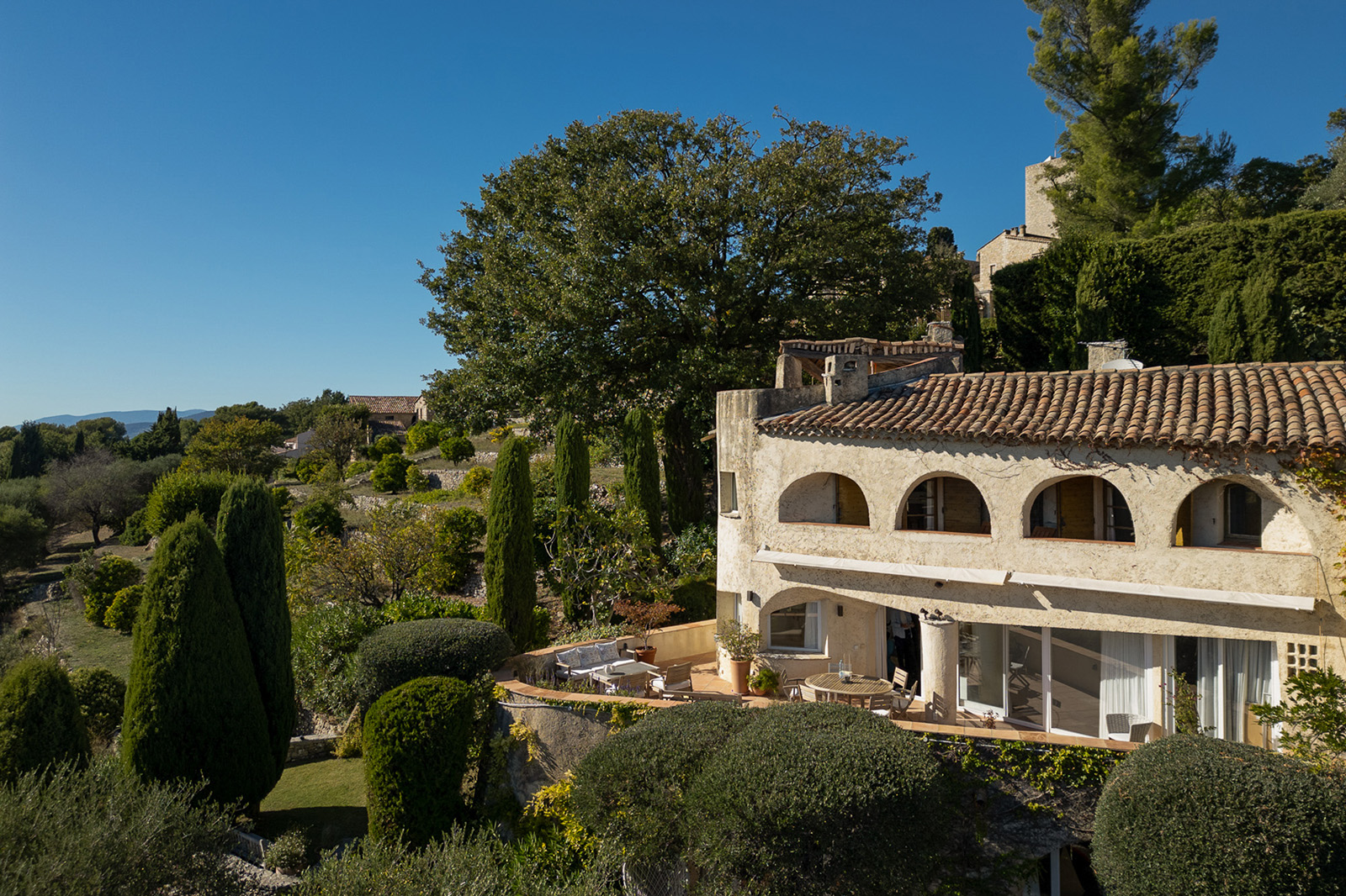 Live in an artist colony designed by architect Jacques Couëlle