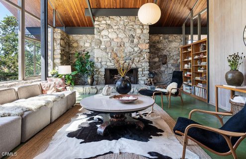 Granite, redwood and canyon light shape this rare California home