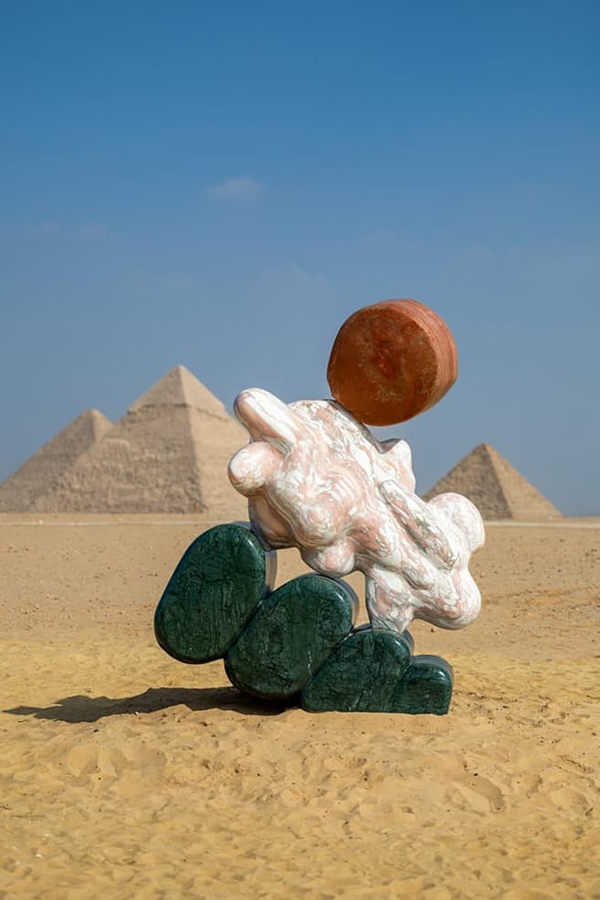 Pyramids Foot At the foot of the Pyramids, Alex Proba creates a monumental world ...