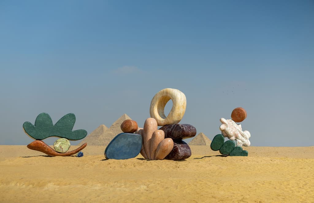 At the foot of the Pyramids, Alex Proba creates a monumental world