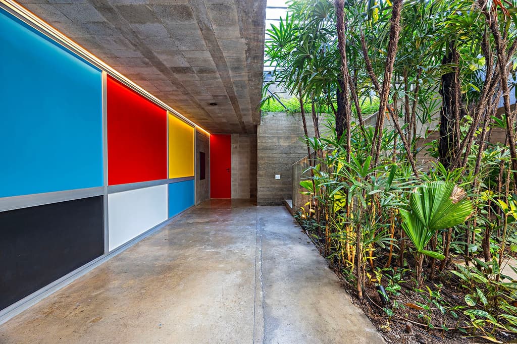 Ruy Ohtake's brutalist work gets an update by his son