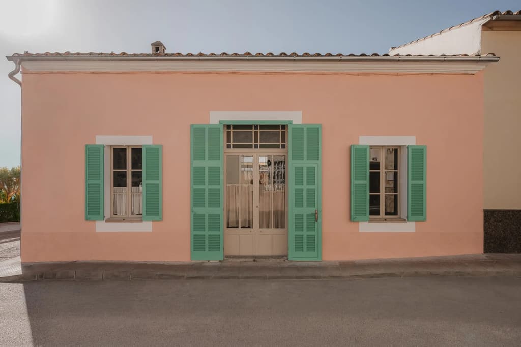 This Mallorcan bungalow is even sweeter on the inside