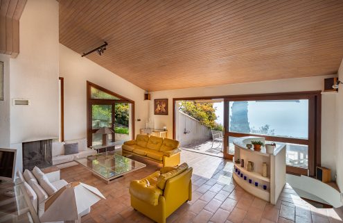 An artist’s villa outside Monaco frames 1970s modernism against the Mediterranean
