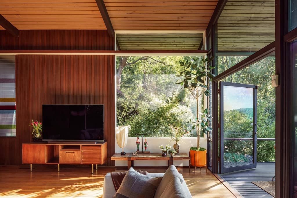 This midcentury Silver Lake house represents the platonic ideal of