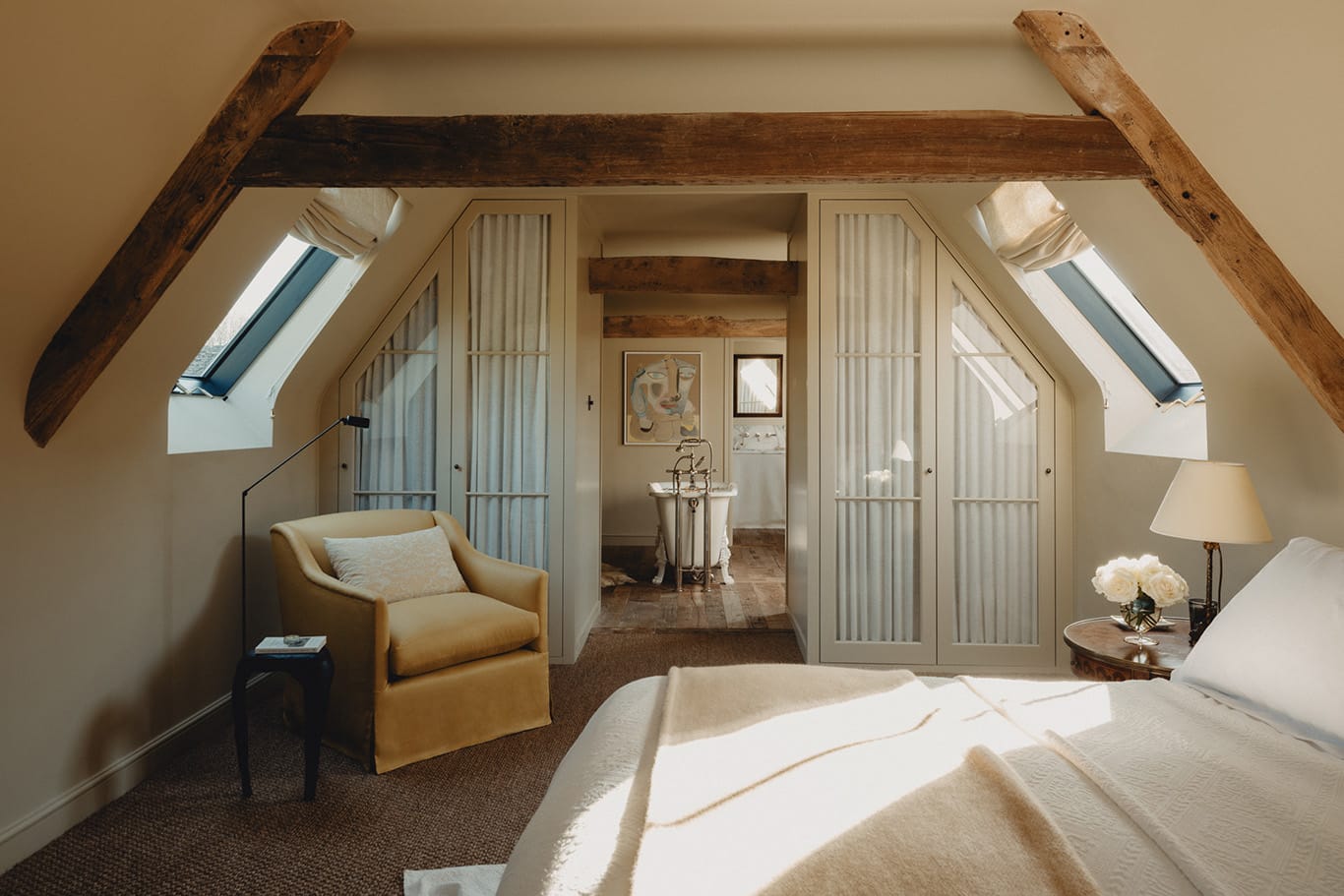 Exposed timber runs through this converted barn in the Cotswolds - The ...