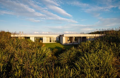 Concrete pavilions shape this New Zealand retreat by Fearon Hay