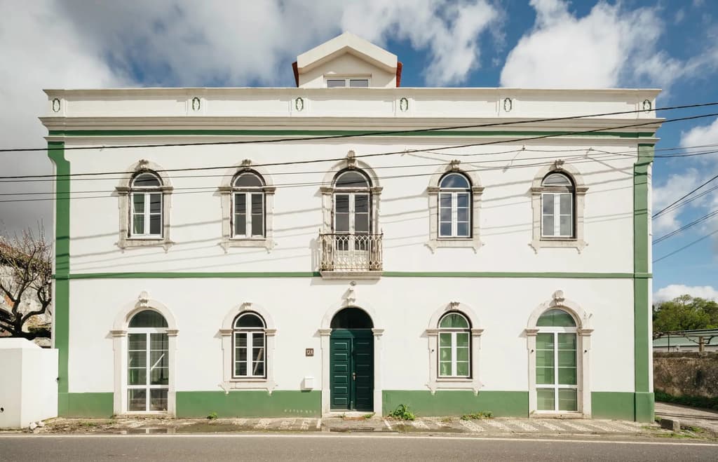 Twin units share this 19th-century villa in Portugal