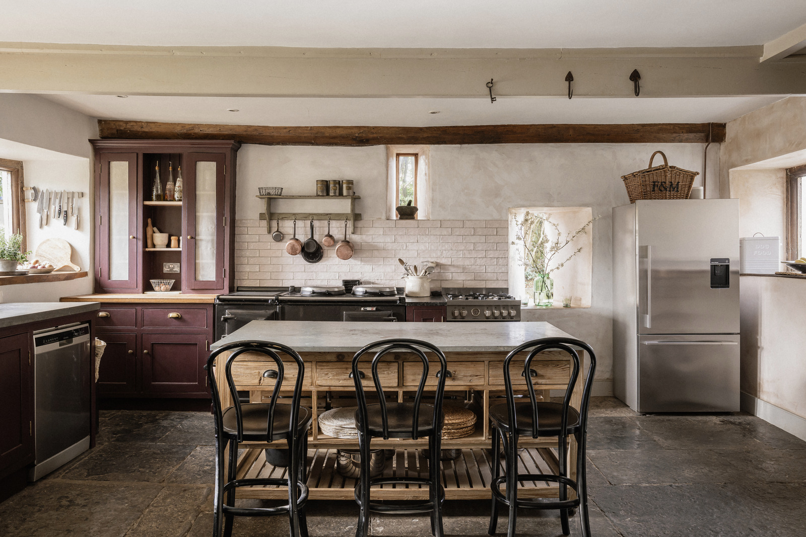 Explore a 17th-century Georgian farmhouse near Glastonbury