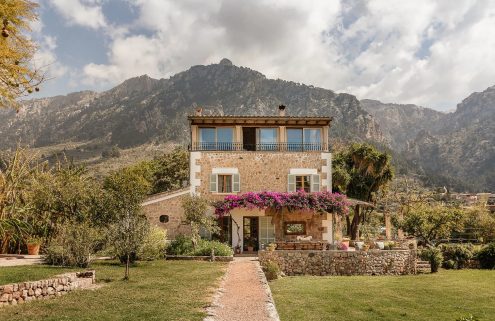 This Mallorcan spread near Sóller has its own orchard