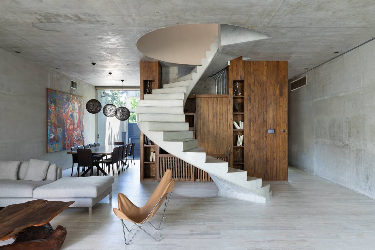 Would you move to Buenos Aires for this brutalist urban villa?