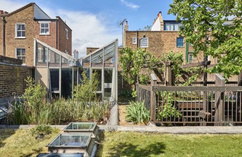Hidden in a London courtyard, this modernist house is Japanese-inspired