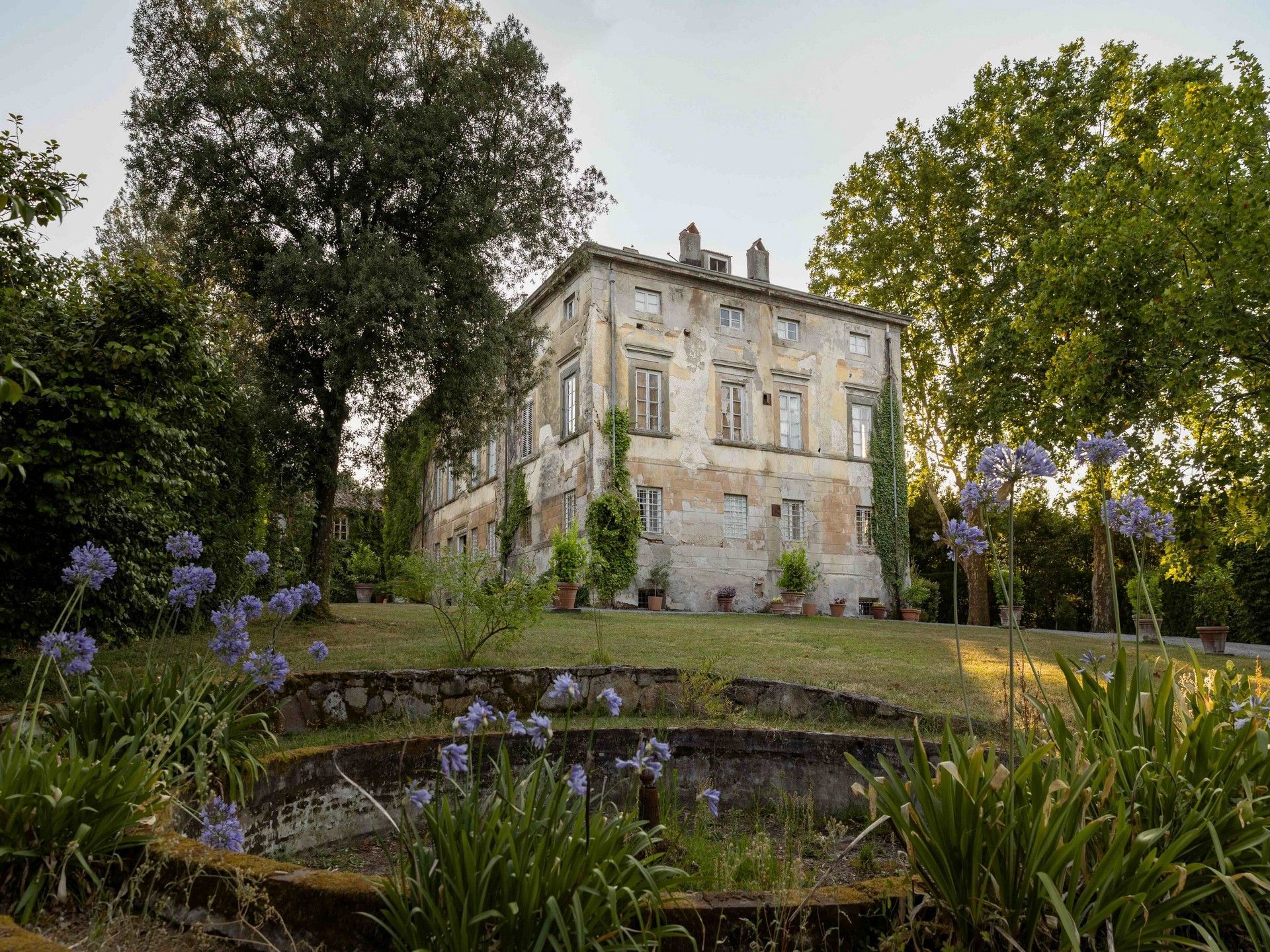 Explore 400 years of architecture throughout this Tuscan estate