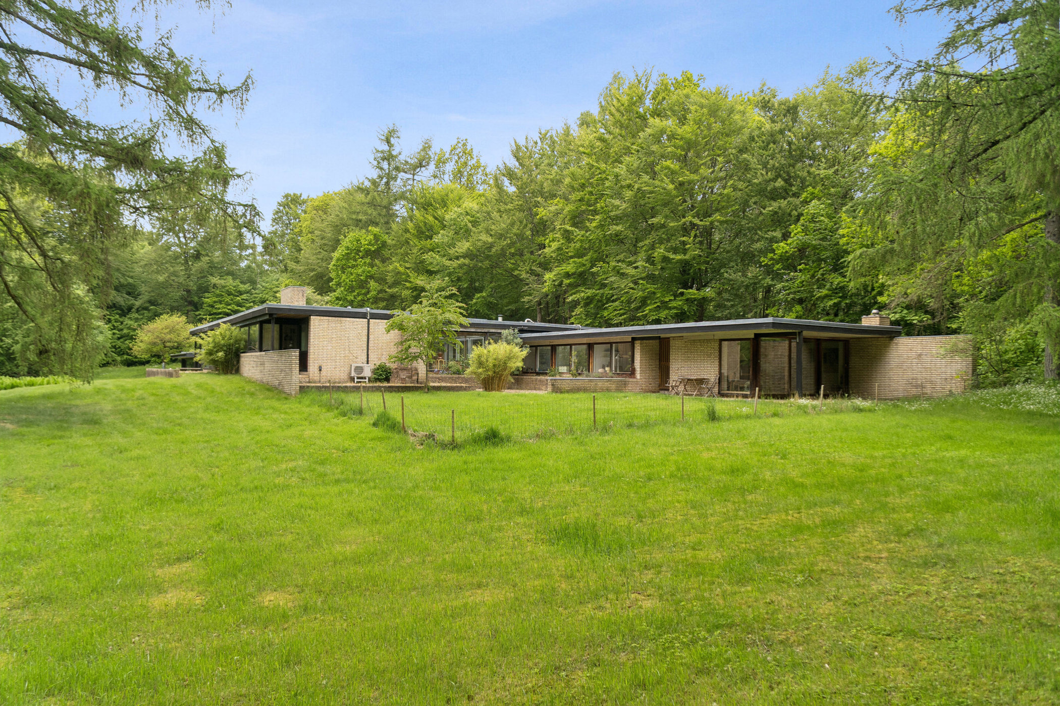 Jørn Utzon’s own house is for sale in a Danish forest