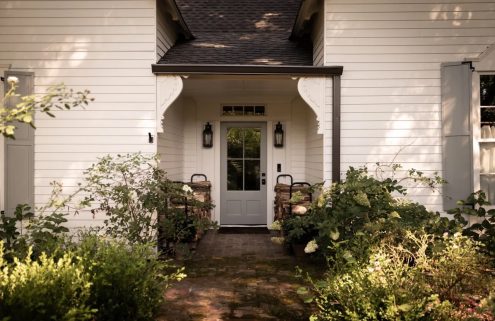 This Tennessee farmstead has an orchard, apitherapy hut and 21 acres